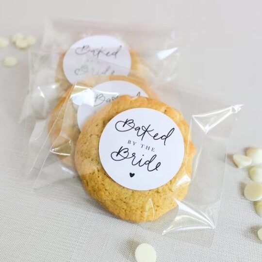 10 Ways to Create Affordable Wedding Favours | Printed.com